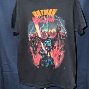 Batman & Catwoman Graphic Tee – DC Comics – Size L – 100% Cotton